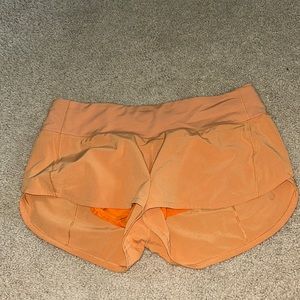 Lululemon speed up shorts 2.5 length size 6